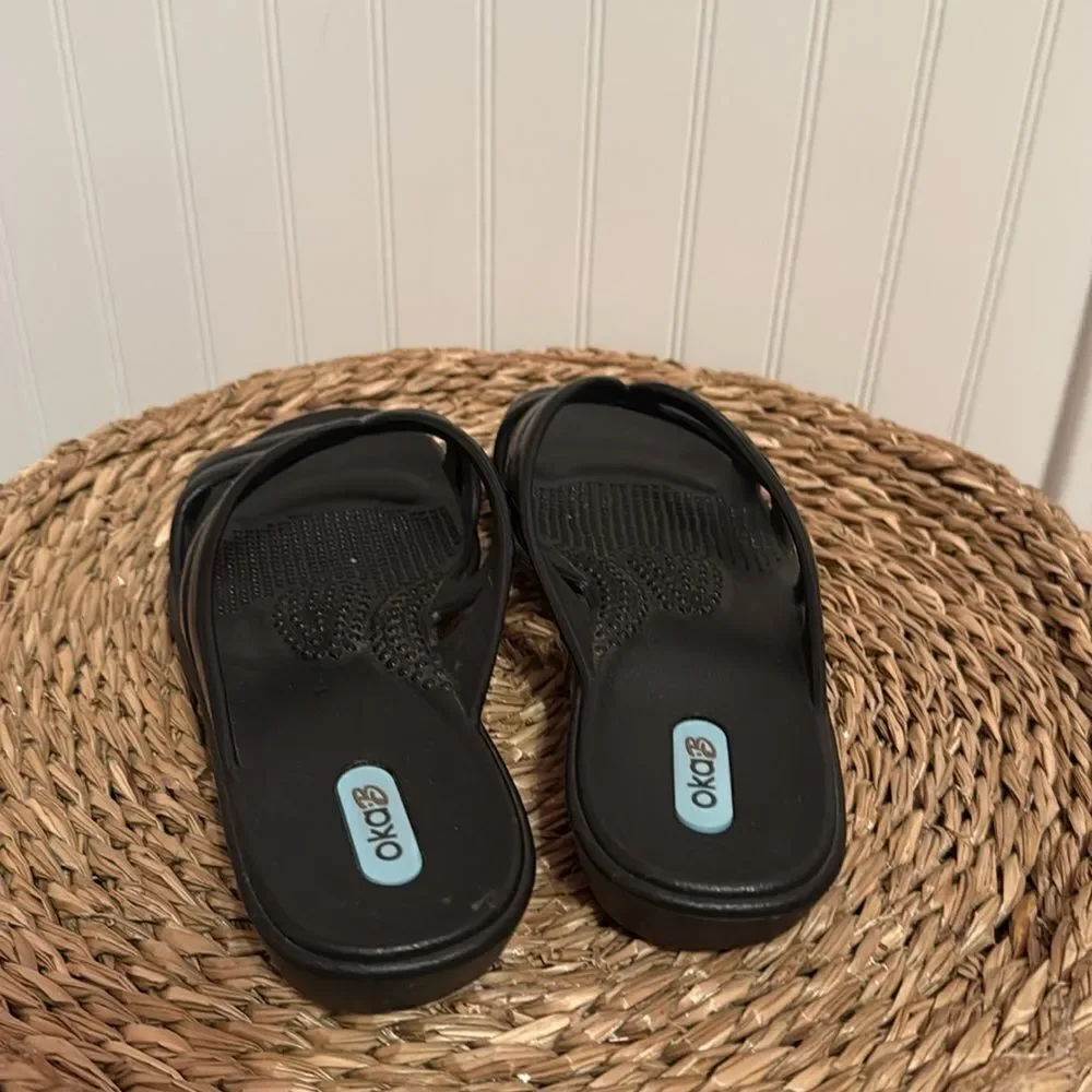 Oka B. Women's Black Sandals - 6 - Great Condition
